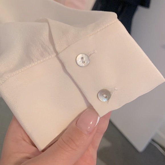 ZARA 100% Mulberry Silk Blouse with Neck Tie Attached Size XS NWOT - Picture 3 of 7